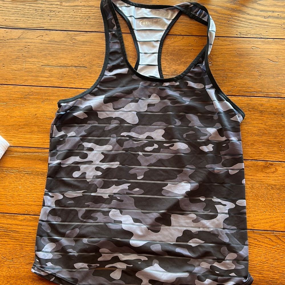 Zyia Active women’s medium tank